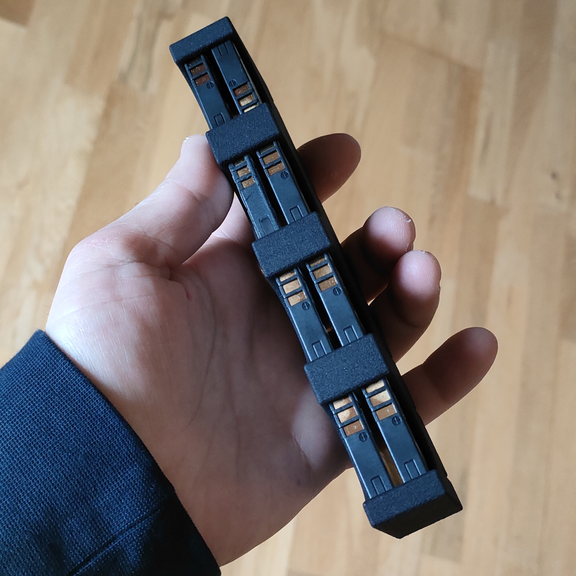 Battery caddies for MTP61, A20mini, ZMT, SSM and UMP3 - Image 3