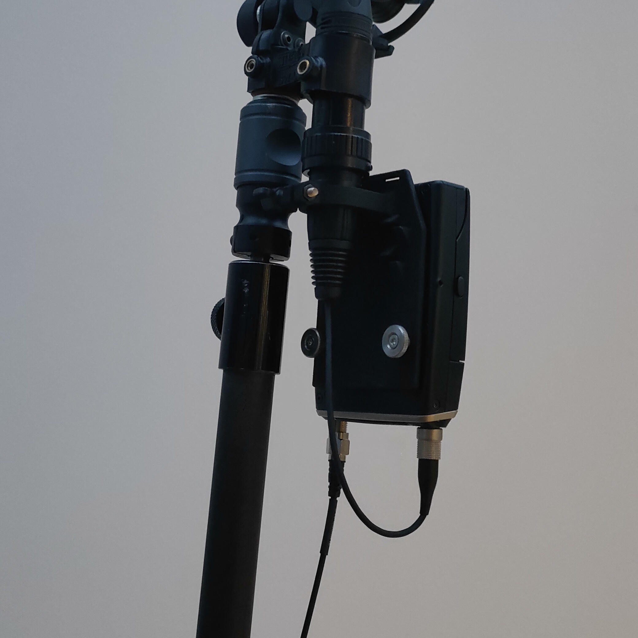 A20tx and A10tx plug-on adapter plate (cable sold separately) - Image 16