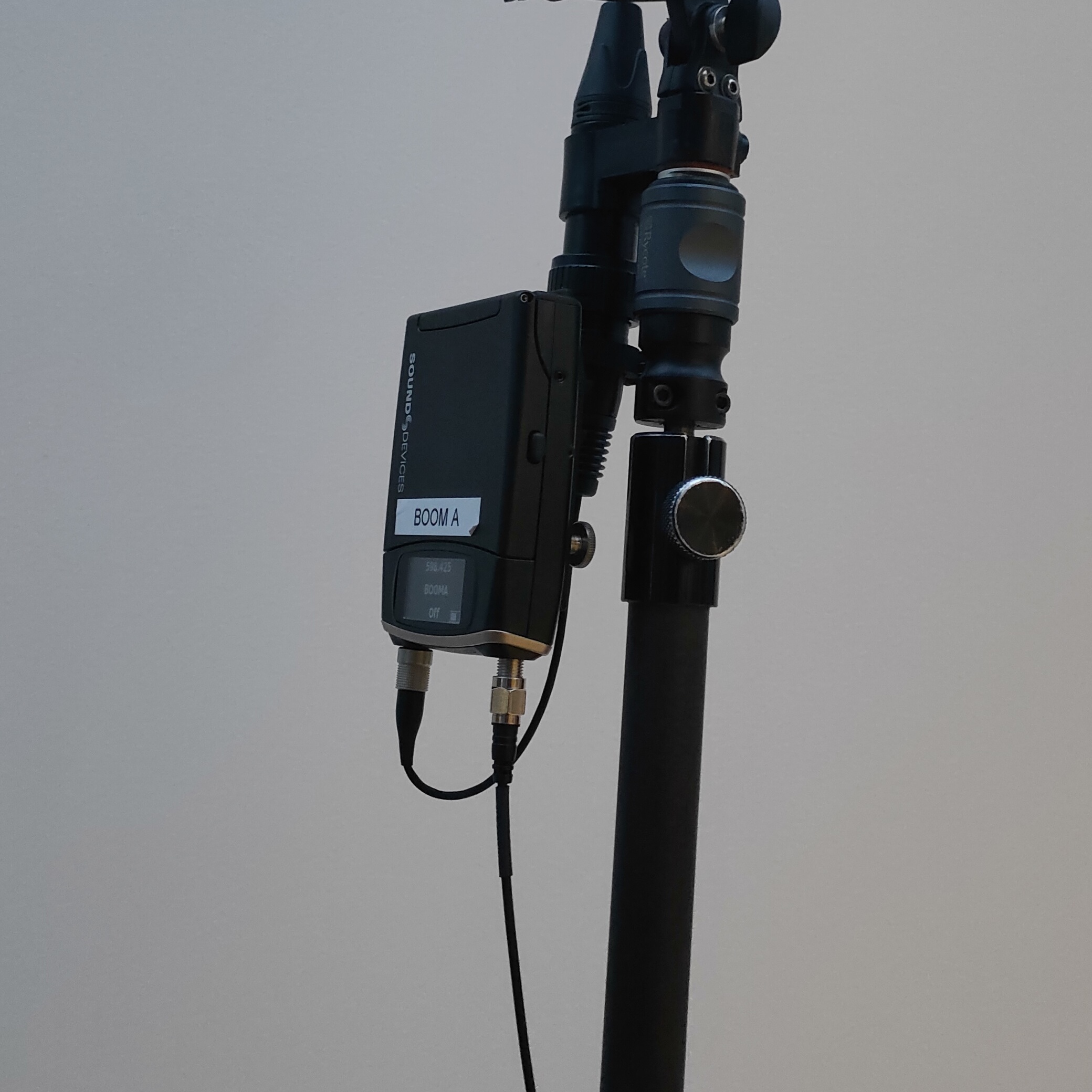 A20tx and A10tx plug-on adapter plate (cable sold separately) - Image 17